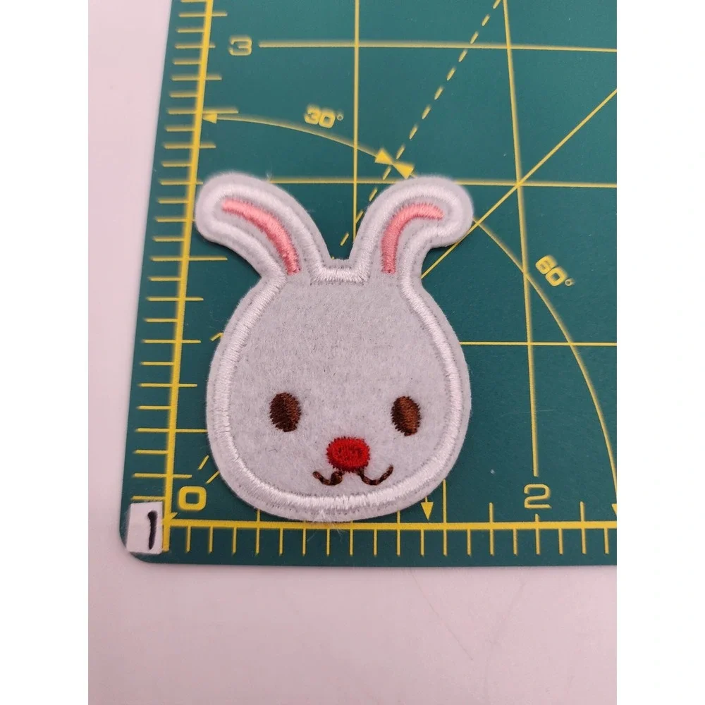 CUTE WHITE BUNNY PATCH‎